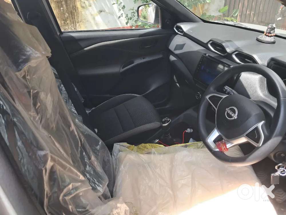 Nissan Magnite 2025 Petrol 12000 Km Driven