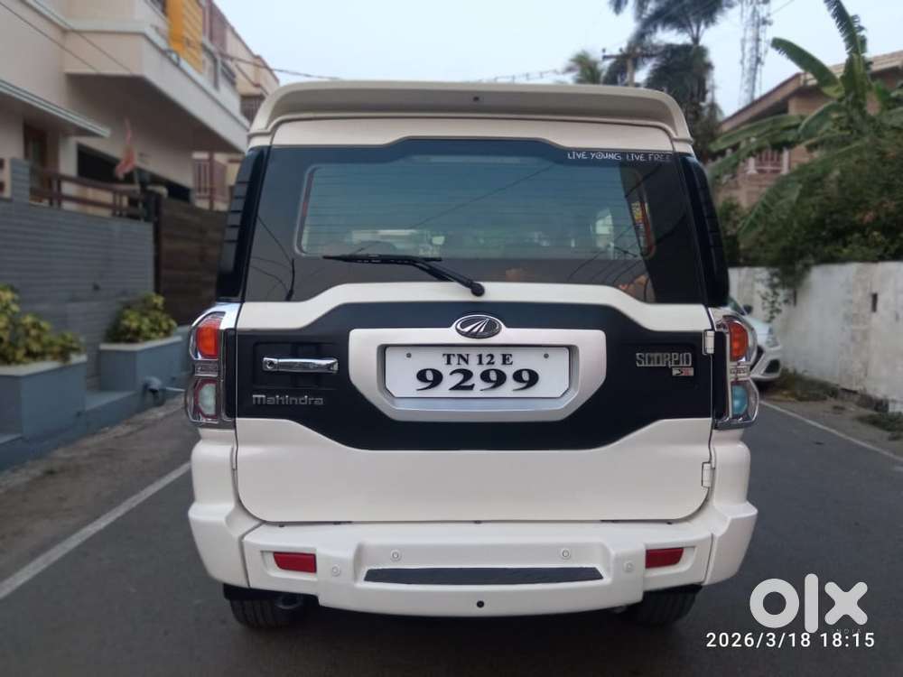 Mahindra Scorpio S8, 2014, Diesel