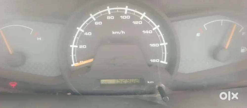 Chevrolet Tavera Neo 2015