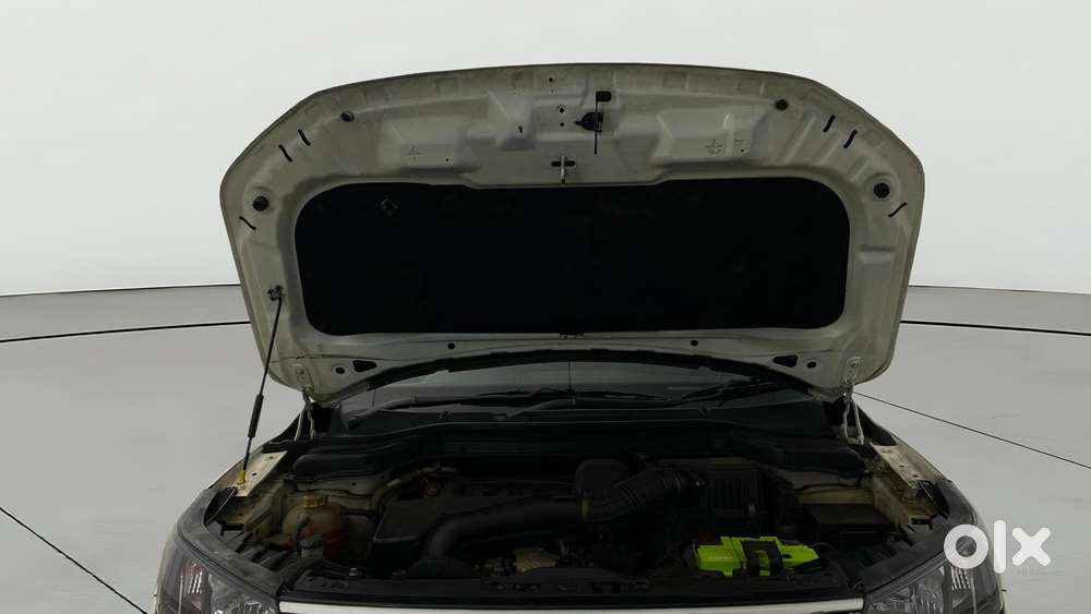 Mahindra Xuv300 W6 Amt Diesel, 2022, Diesel