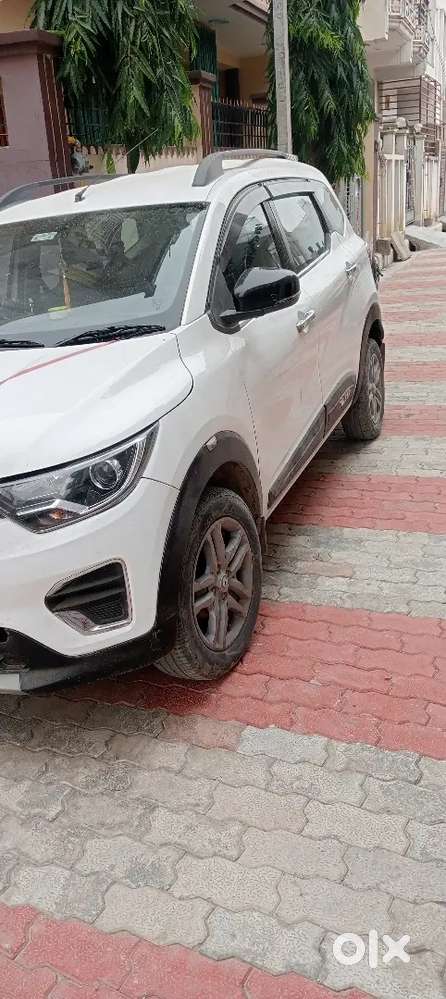 Renault Triber Petrol 2023
