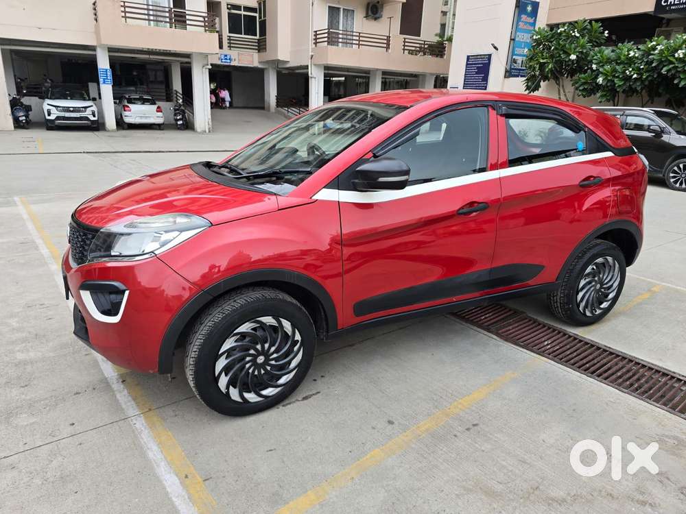 Tata Nexon 1.2 Revotron Xm, 2017, Diesel