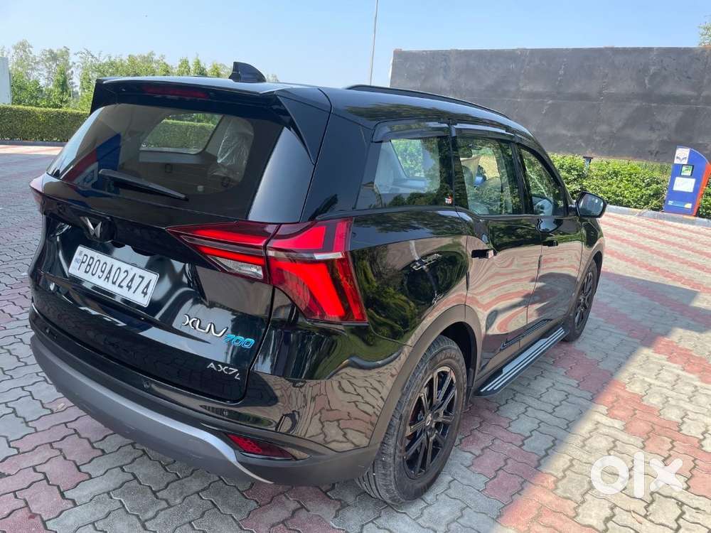 Mahindra Xuv700 2024 Diesel 9000 Km Driven