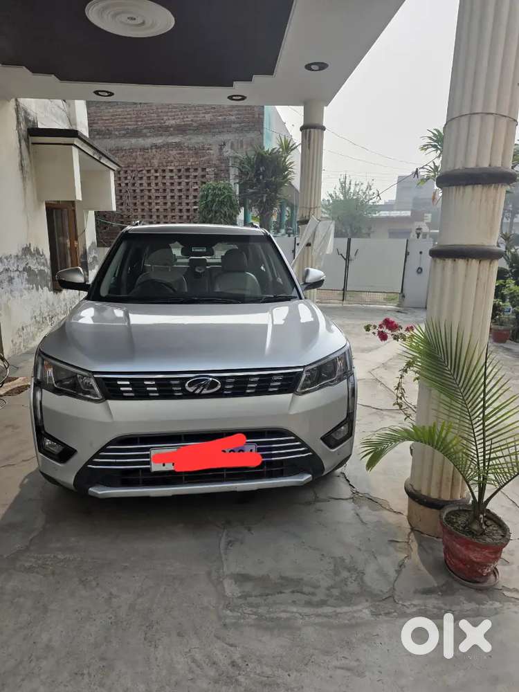 Mahindra Xuv300 W8 2022 Diesel Well Maintained