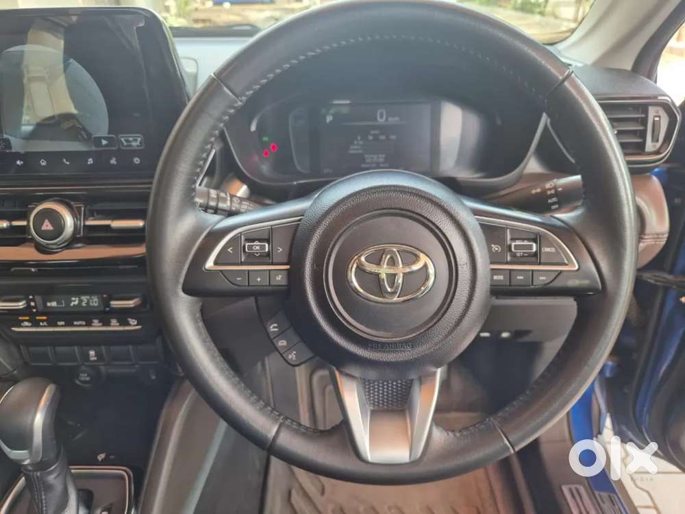 Toyota Urban Cruiser Hyryder 1.5 V Hybrid, 2022, Petrol