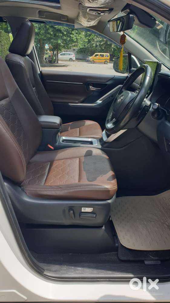 Toyota Innova Hycross Zx(o), 2023, Petrol