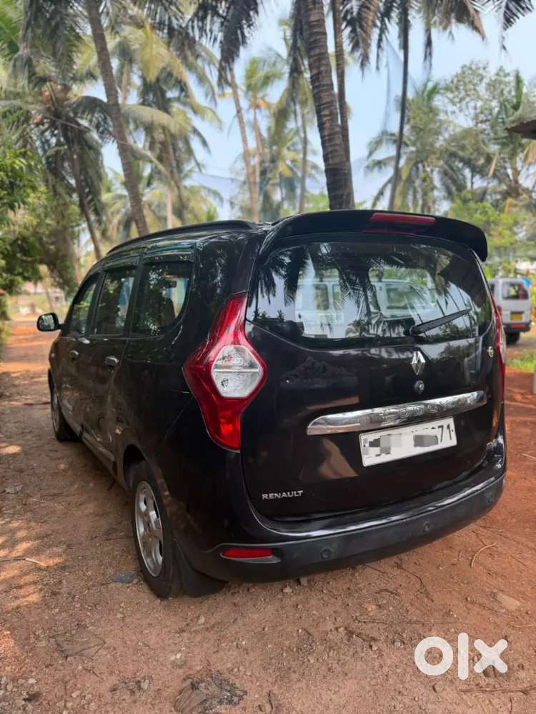 Renault Lodgy 2016 Diesel 136000 Km Driven