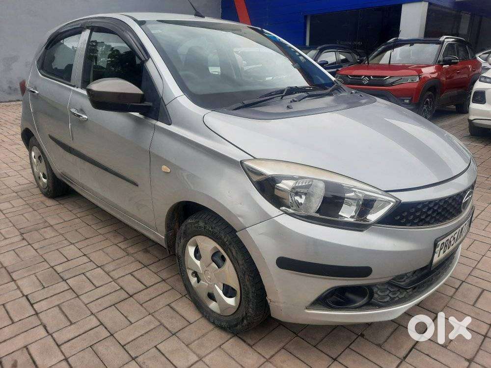 Tata Tiago 1.2 Revotron Xt Option, 2017, Petrol