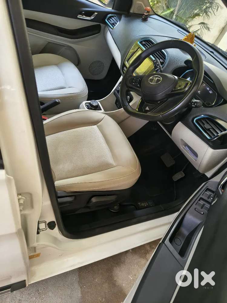 Tata Tiago Ev 2023 White 43000km Driven