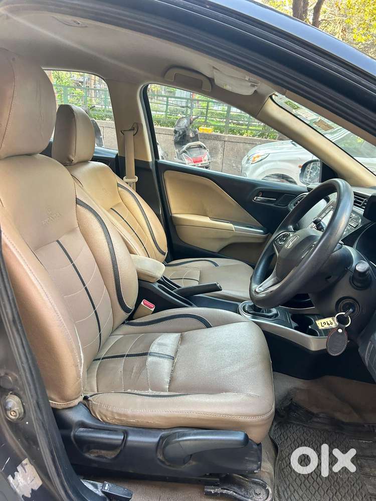 Honda City 1.5 V 4th Gen I-vtec Mt, 2016, Petrol