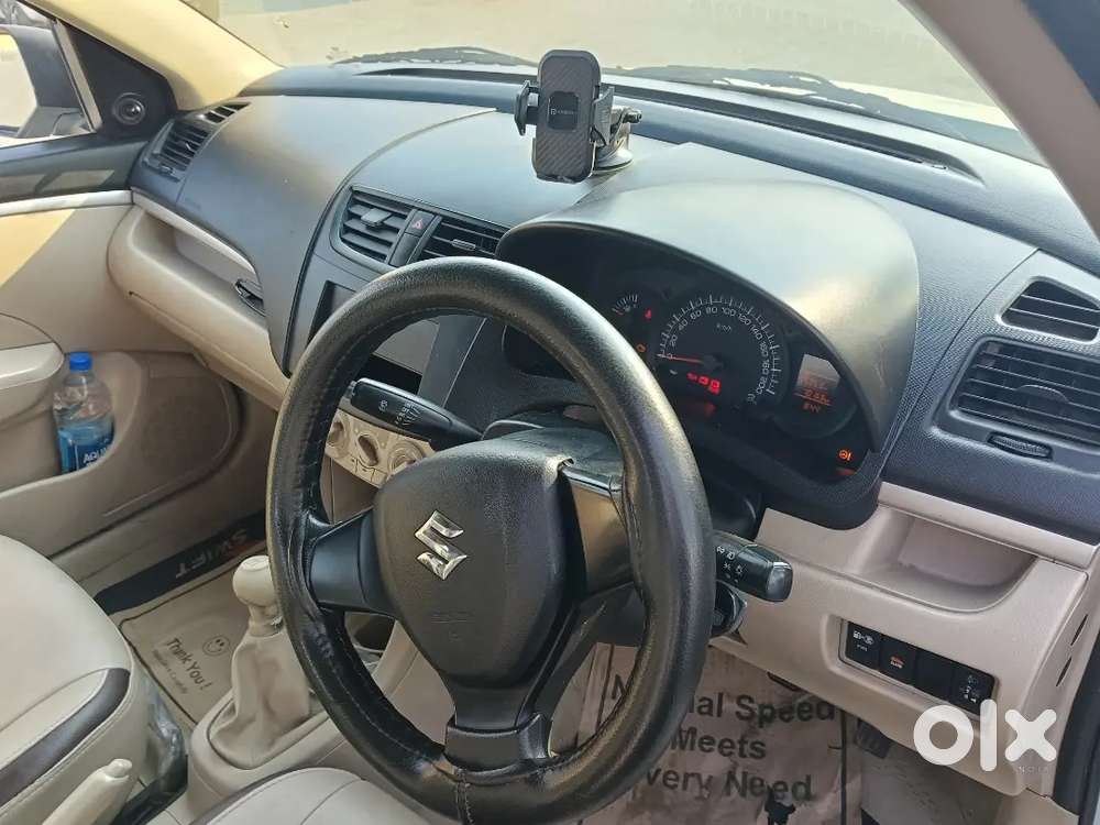 Maruti Suzuki Dzire 2022 Petrol 71500 Km Driven ..showroom Cng