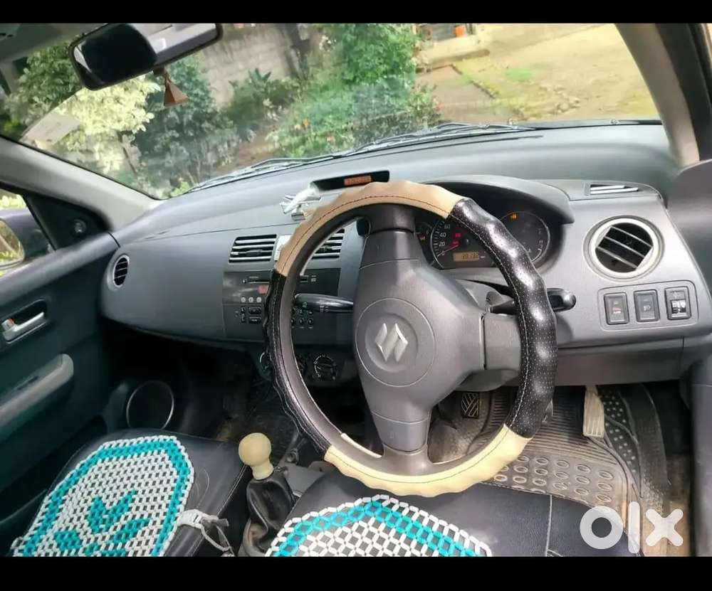 Maruti Suzuki Dzire 2011