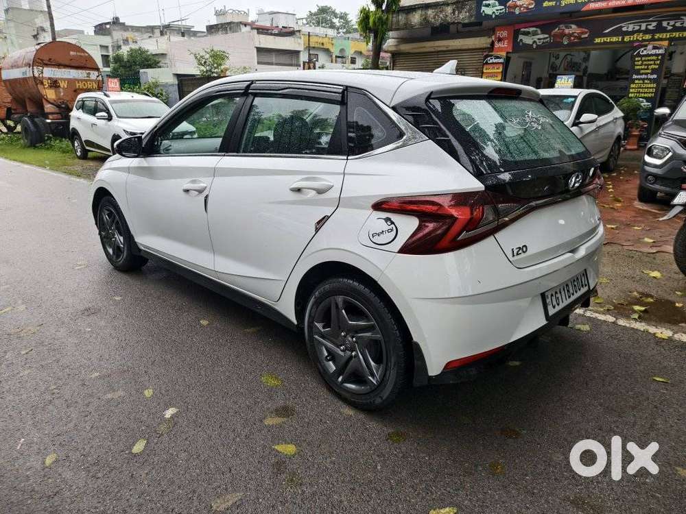 Hyundai I20 Sportz 1.2 Ivt, 2023, Petrol