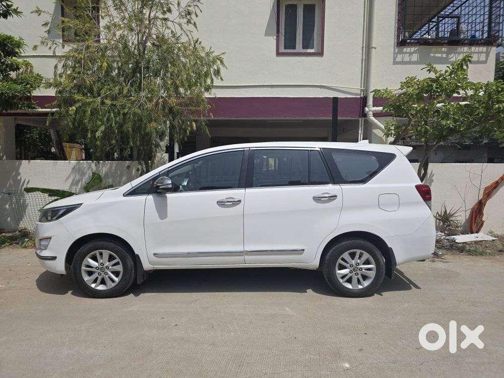 Toyota Innova Crysta 2.8 Gx At, 2016, Diesel