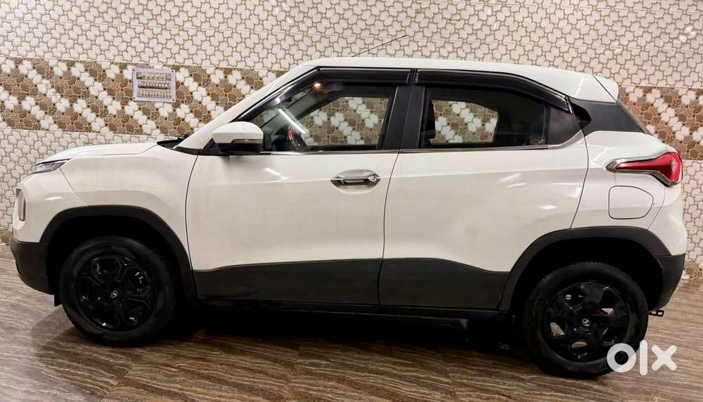 Tata Punch Camo Adventure Mt, 2022, Petrol