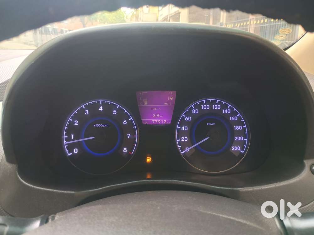 Hyundai Verna Transform 1.6 Sx Vtvt, 2011, Petrol