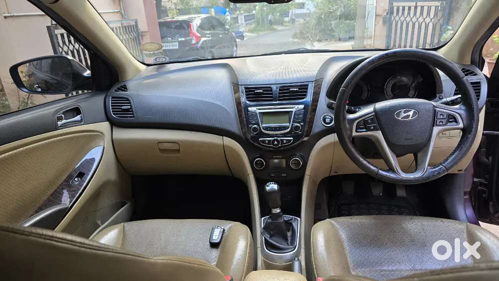 Hyundai Fluidic Verna Sx(o) 2013 Petrol 98700 Km Driven