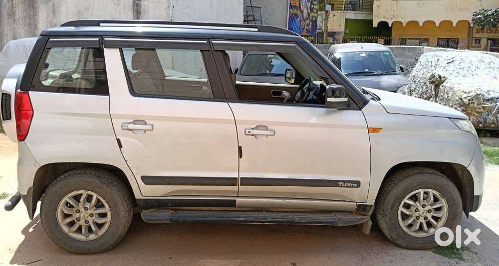 Mahindra TUV 300 mHAWK100 T8, 2017, Diesel