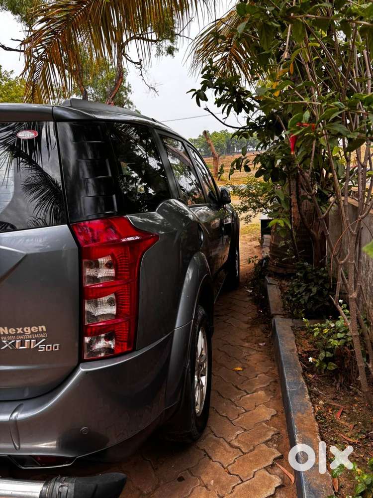 Mahindra Xuv500 W8 2012