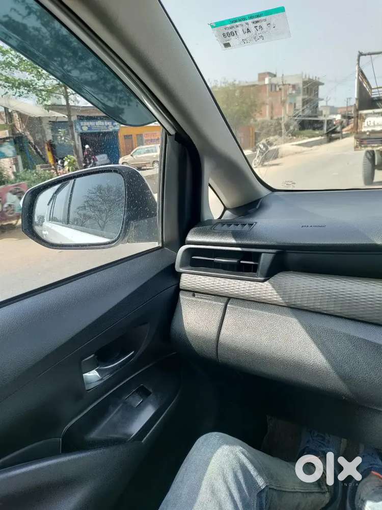 Toyota Innova Crysta 2023