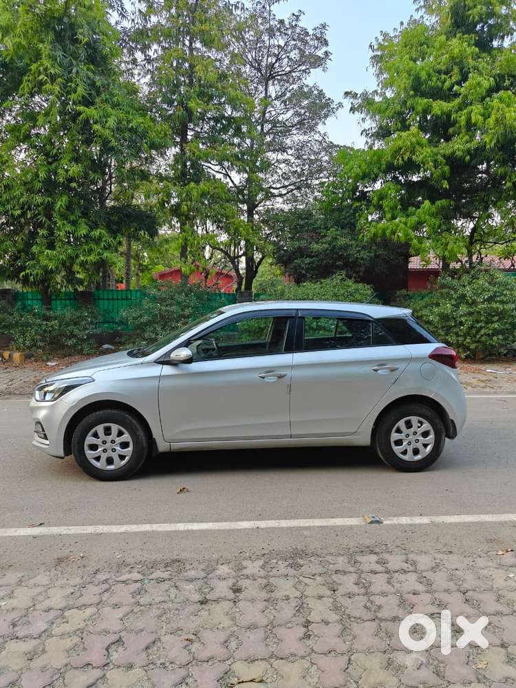 Hyundai Elite I20 Sportz (o) 1.2, 2019, Petrol