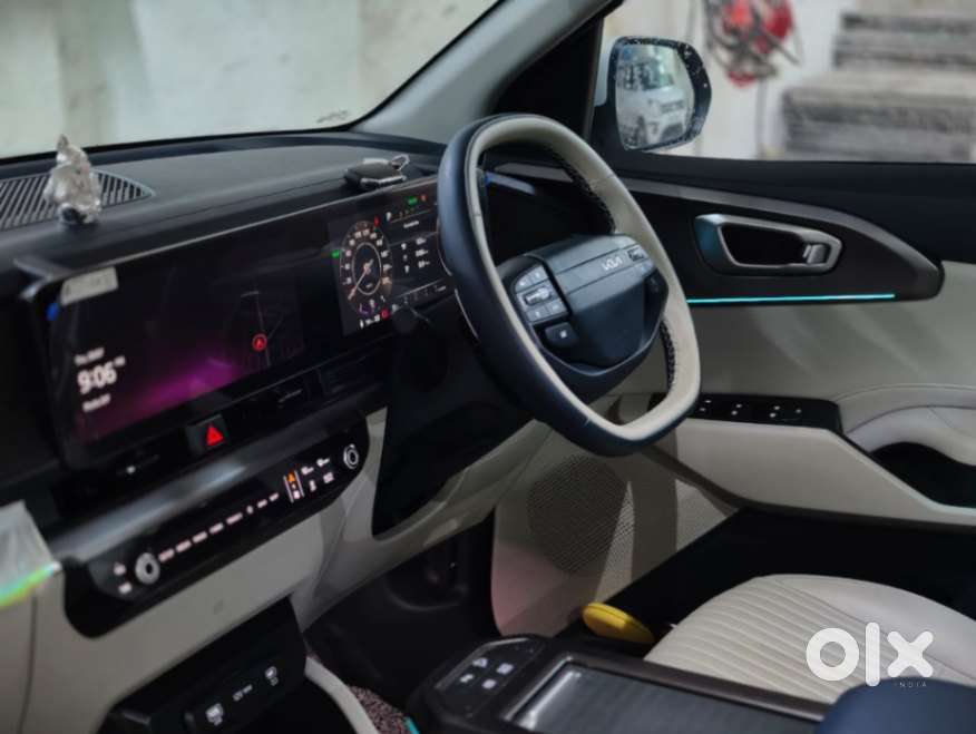 Kia Carens Clavis Ev, 2025, Electric