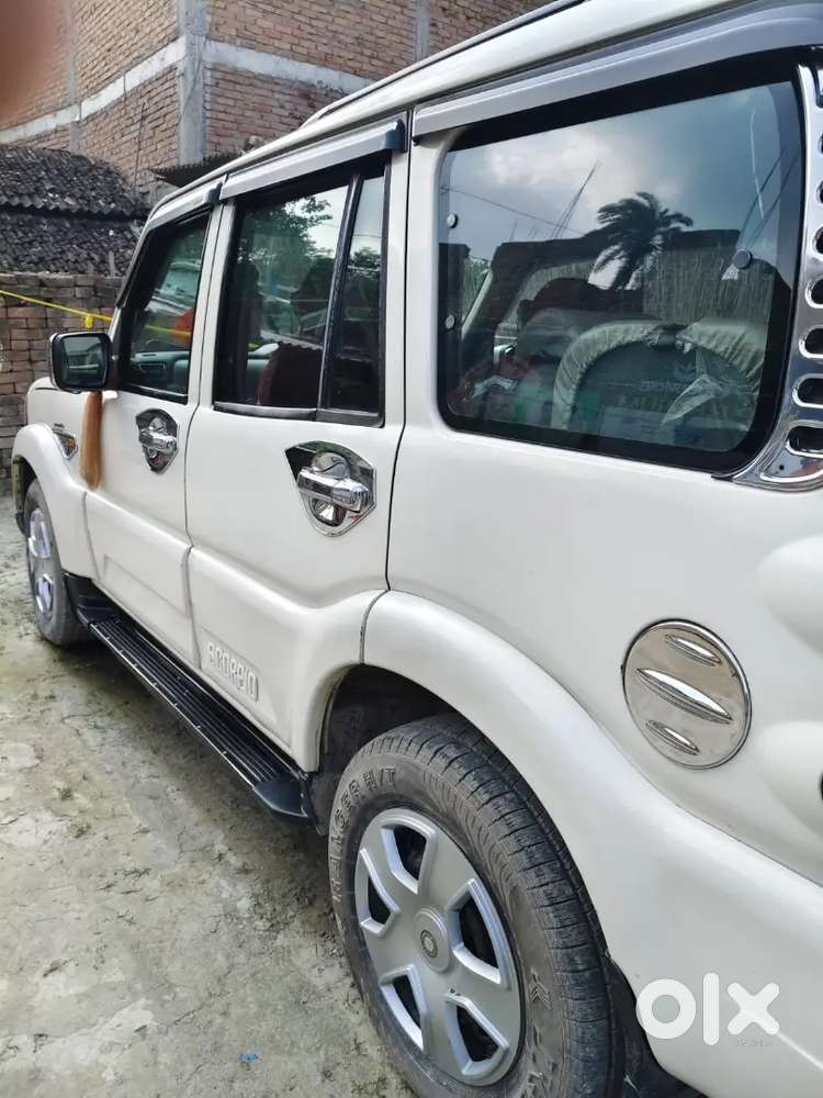 Mahindra Scorpio 2015 Diesel Well Maintained