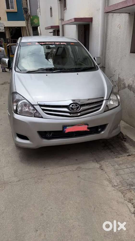 Toyota Innova Diesel 2011