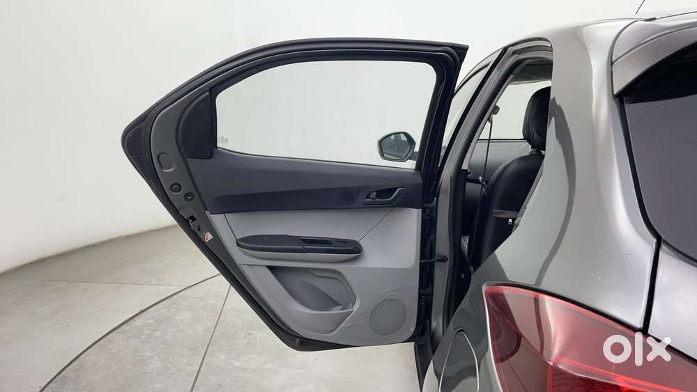 Tata Tiago Xza, 2021, Petrol