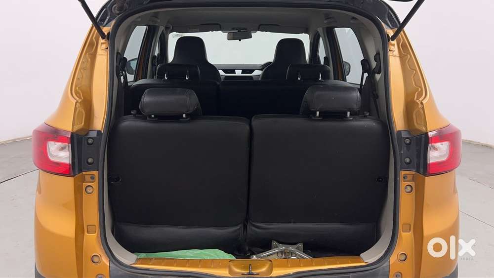 Renault Triber 1.0 Rxz Dual Tone, 2021, Petrol