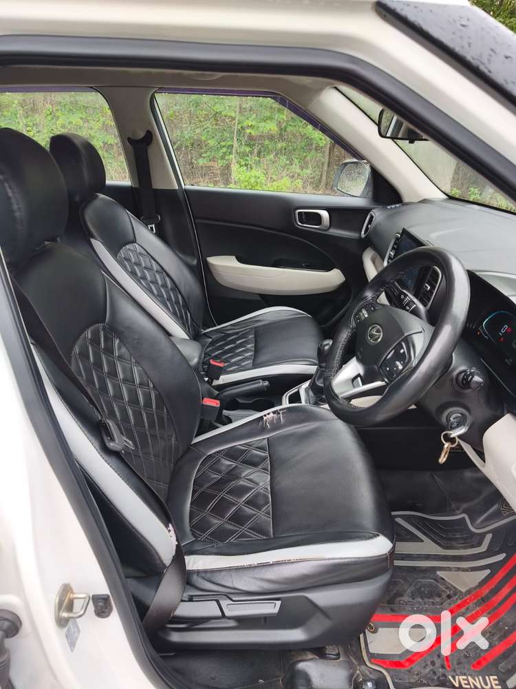 Hyundai Venue 1.2 S (o), 2022, Petrol