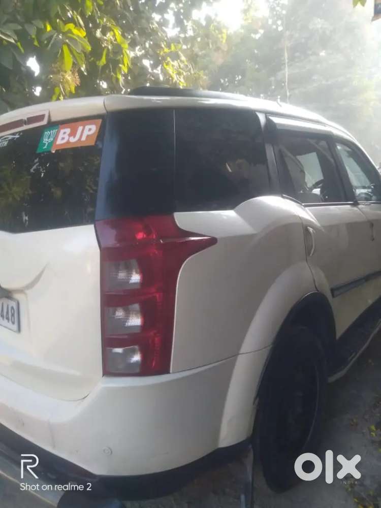 Mahindra Xuv500 2015 Diesel 80000 Km Driven