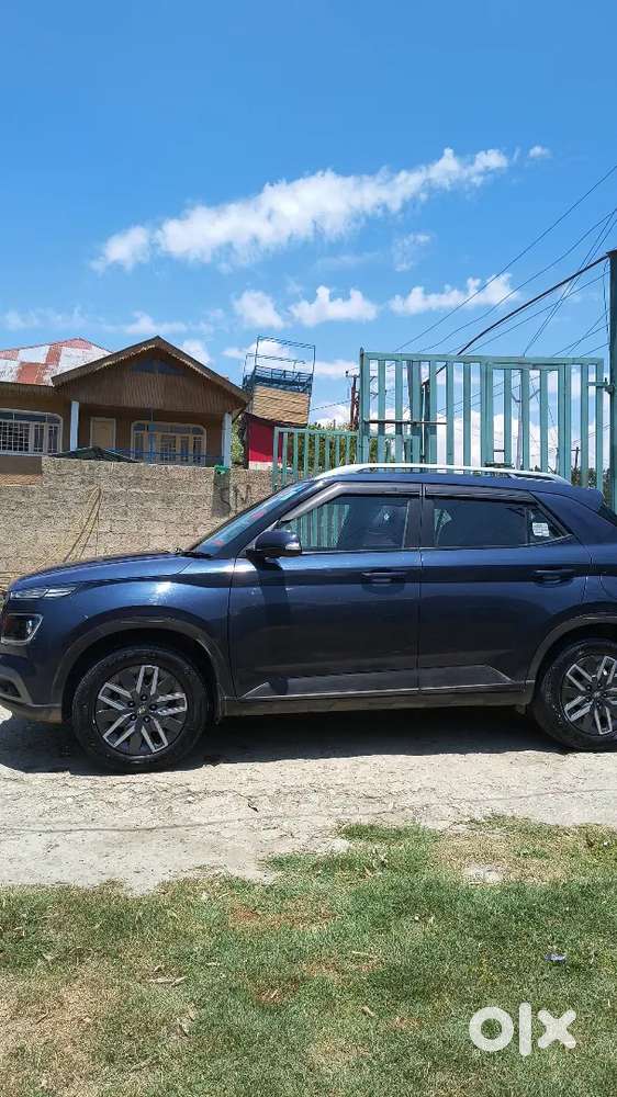 Hyundai Venue 2021 Diesel Well Maintained Doctor Car