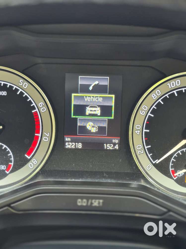 Skoda Superb 2.0 L&k Tsi At, 2021, Petrol