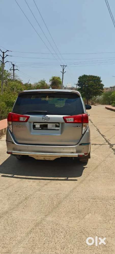 Toyota Innova Crysta 2020 Diesel 142000 Km Driven