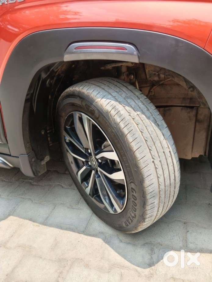 Toyota Urban Cruiser Taisor V 1.0 Petrol Mt, 2024
