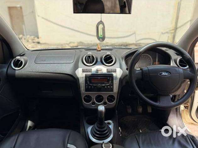 Ford Figo Titanium 2010