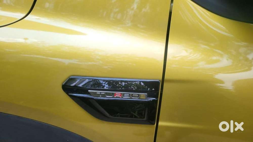 Renault Kiger 2025 Petrol 2300 Km Driven