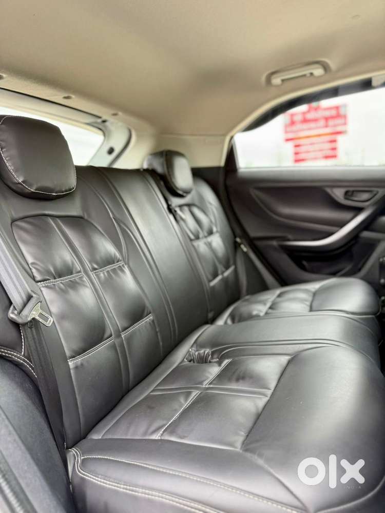 Tata Nexon Smart Plus1.2 Revotron Petrol 5 Mt, 2024, Petrol