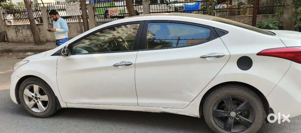Hyundai New Elantra 2012