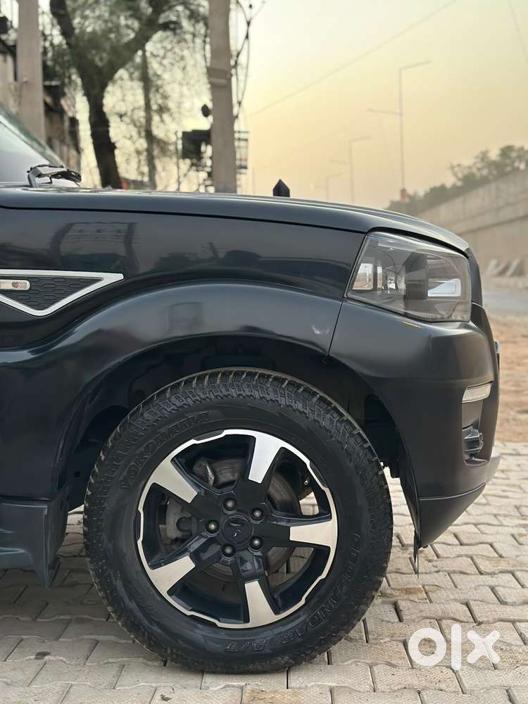 Mahindra Scorpio S11 Mt 7s, 2023, Diesel
