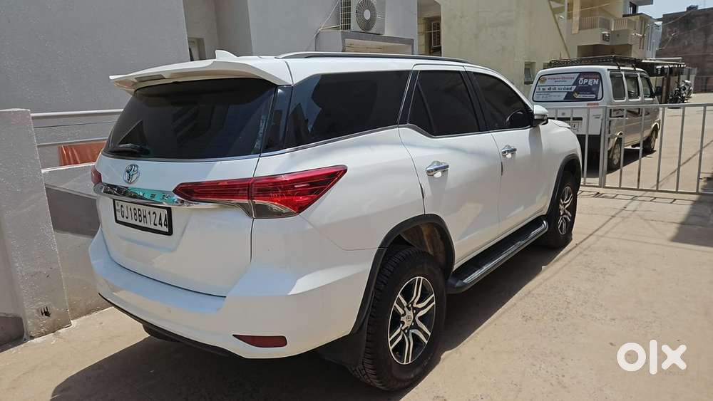 Fortuner 4x2 Auto 2017 Top Condition
