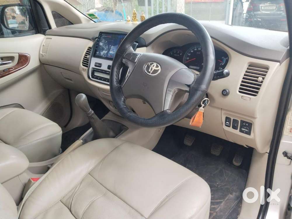 Toyota Innova 2.5 V 7 Str, 2012, Diesel