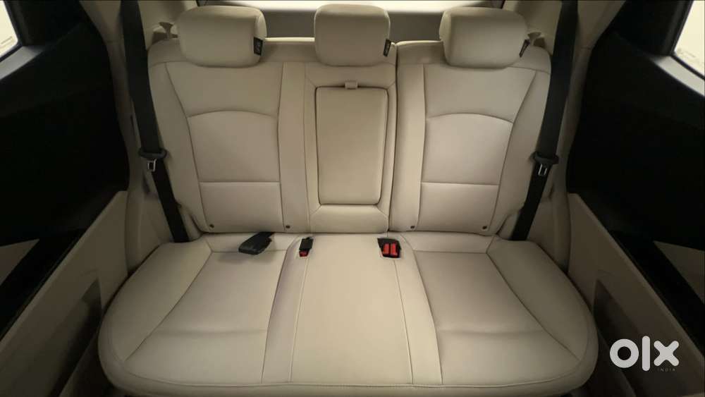 Mahindra Xuv300 W8 Option, 2022, Petrol