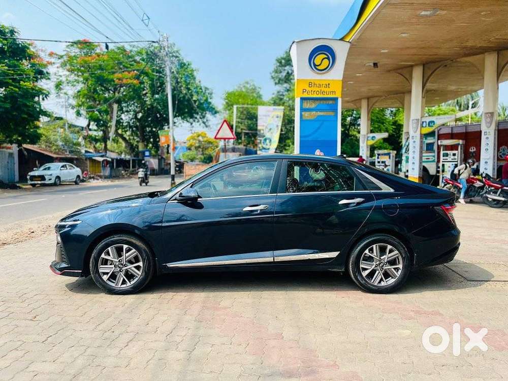 Hyundai Verna 1.5 Sx Petrol Mt, 2023, Petrol