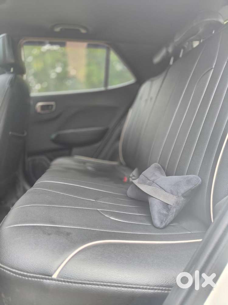 Hyundai Venue Sx Mt, 2023, Petrol