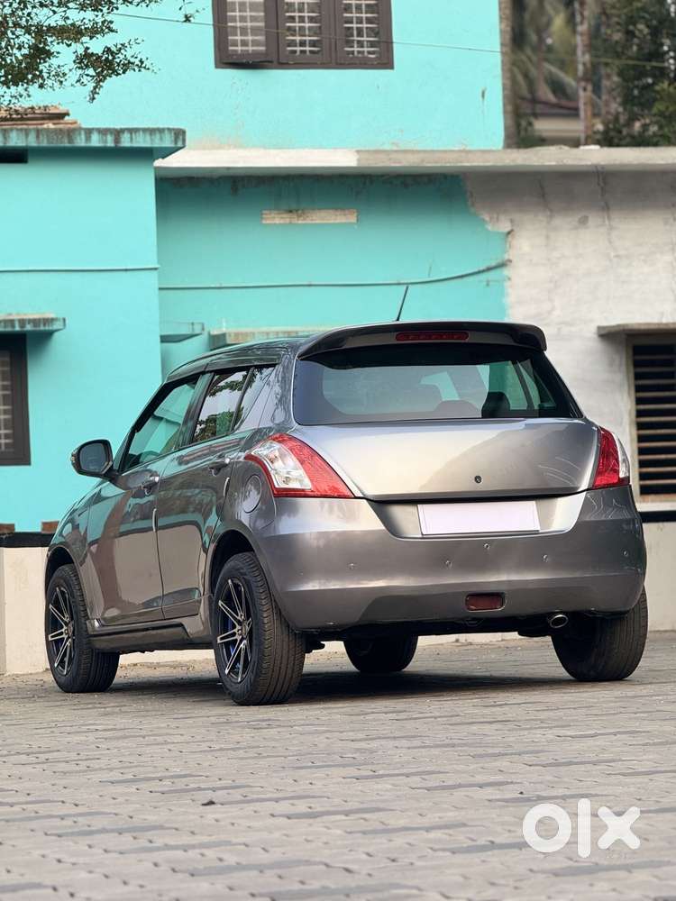 Maruti Suzuki Swift 2011-2014 Vxi, 2013, Petrol