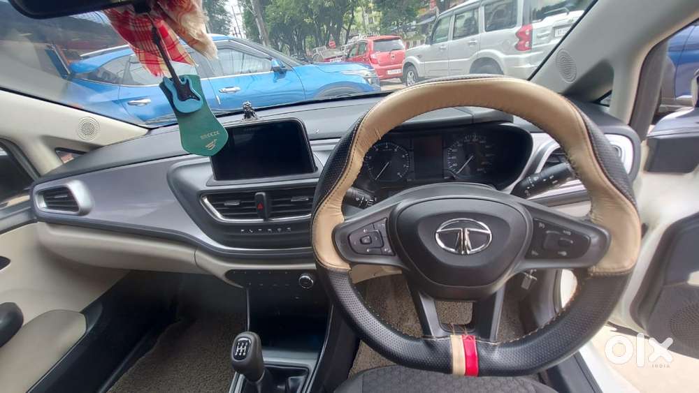 Tata Altroz 1.2 Xm Plus, 2024, Petrol