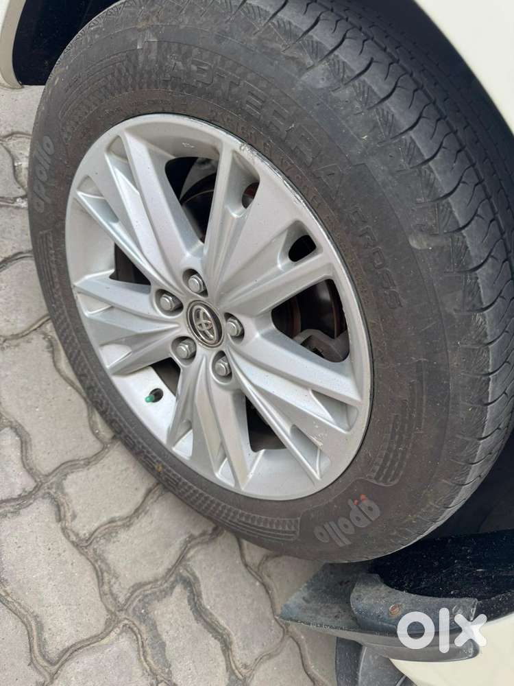 Toyota Innova Crysta 2.8z Automatic, 2018