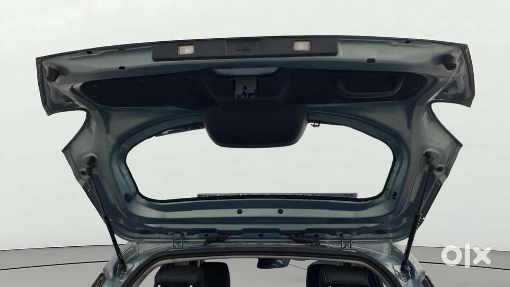 Tata Punch Creative Amt, 2022, Petrol